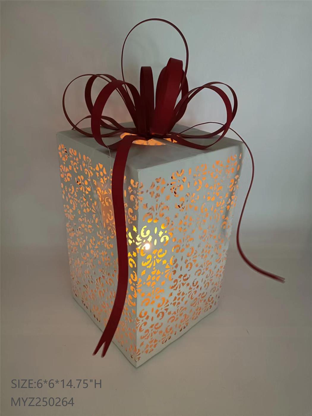 Decorative Metal Lantern Style 026